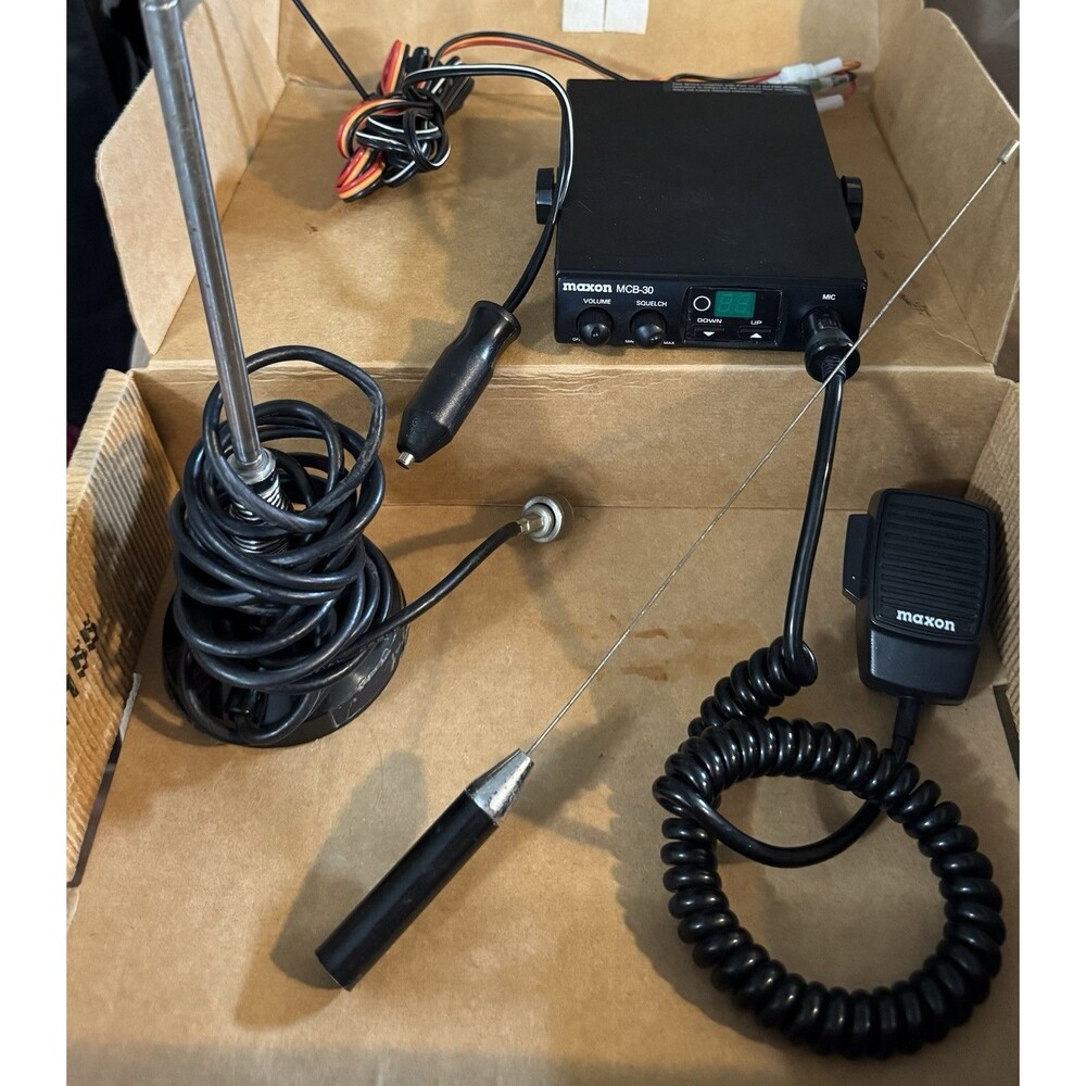 Maxon MCB-30 Compact 40 Channel Mobile CB Radio Working With Antenna